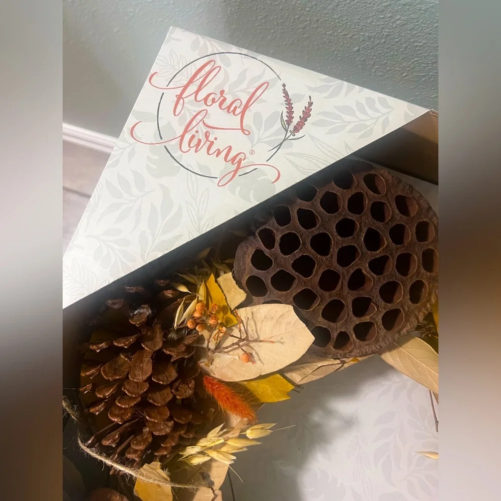 🍁 Floral Living 18” Handmade Preserved Autumn Wreath - Fall Outdoor Decoration